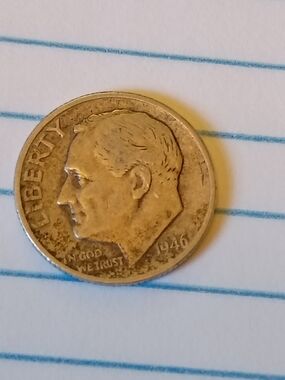Vintage Gold-Tone Decorative Coin Accent - Gold